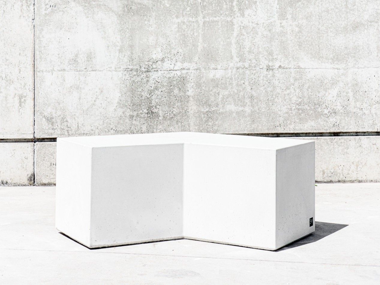 Бетонная скамья без спинки SIT форма ARCH-00106124