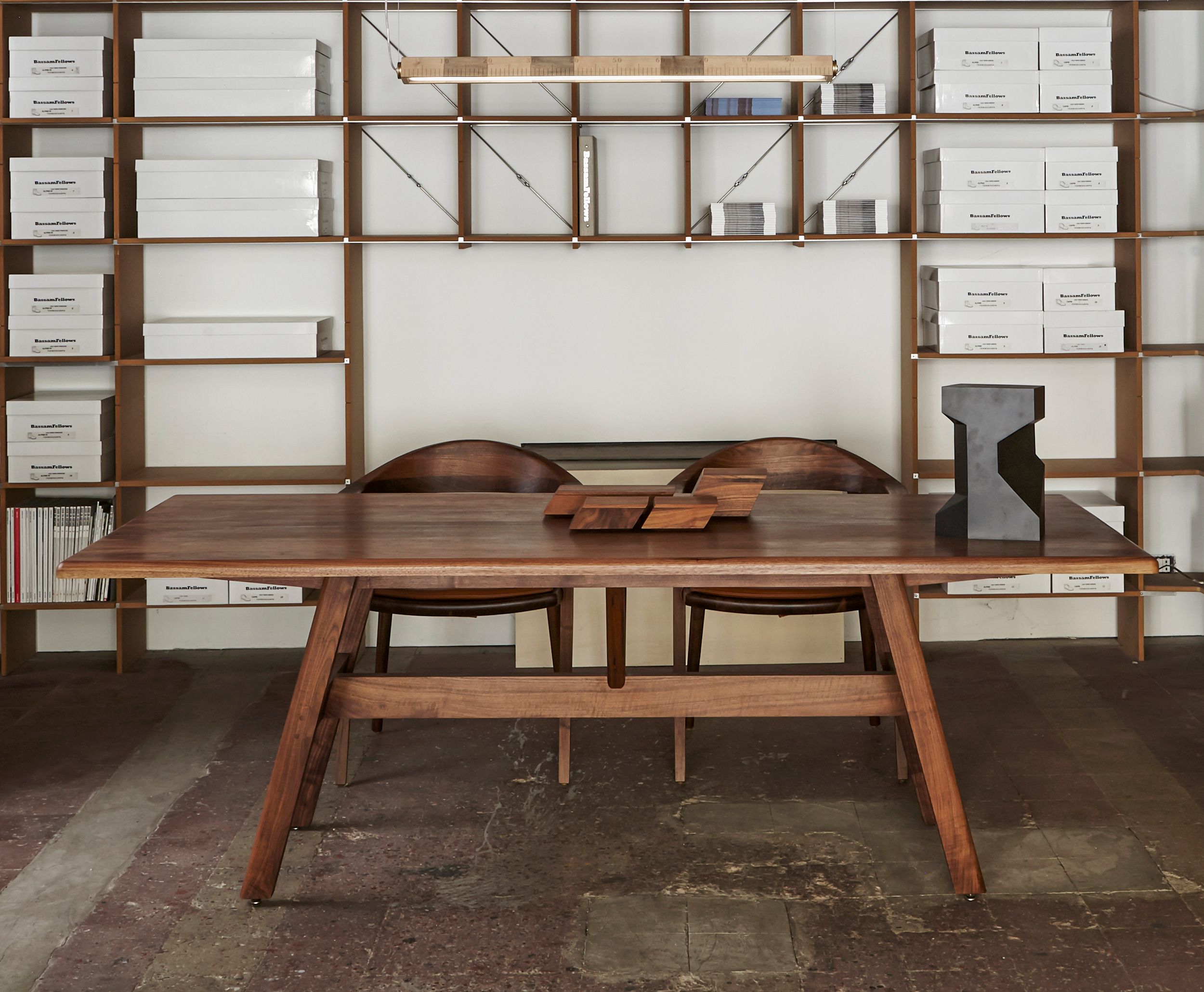 Прямоугольный обеденный стол из массива дерева BassamFellows KANT ARCH-00049077 - Вид №3