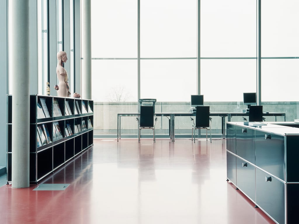 Прямоугольный рабочий стол из ламината USM USM Haller Table ARCH-00149112 - Вид №2