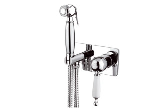 Настенный смеситель для биде с одной ручкой и ручным душем