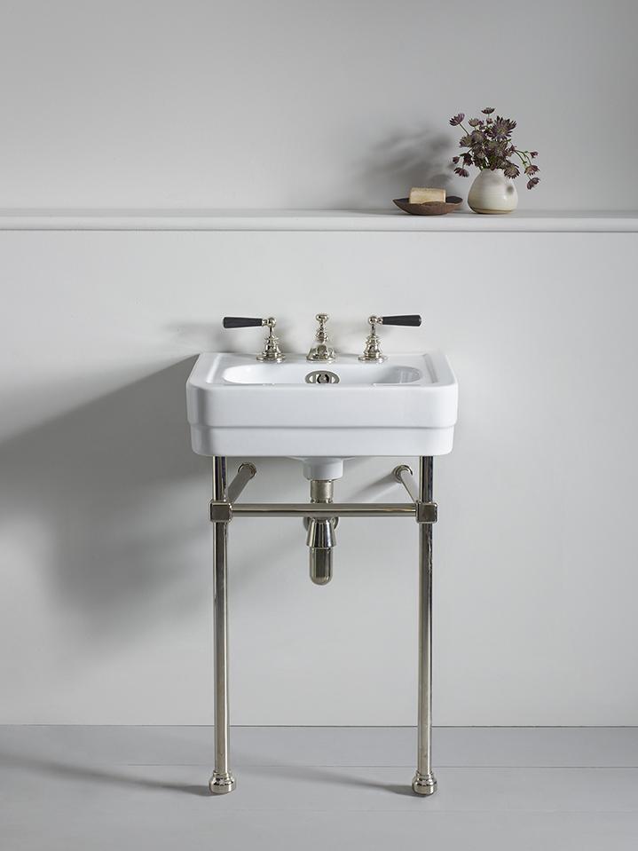 Soho очень маленький бассейн на раме Soho The water monopoly sun-id-2132264