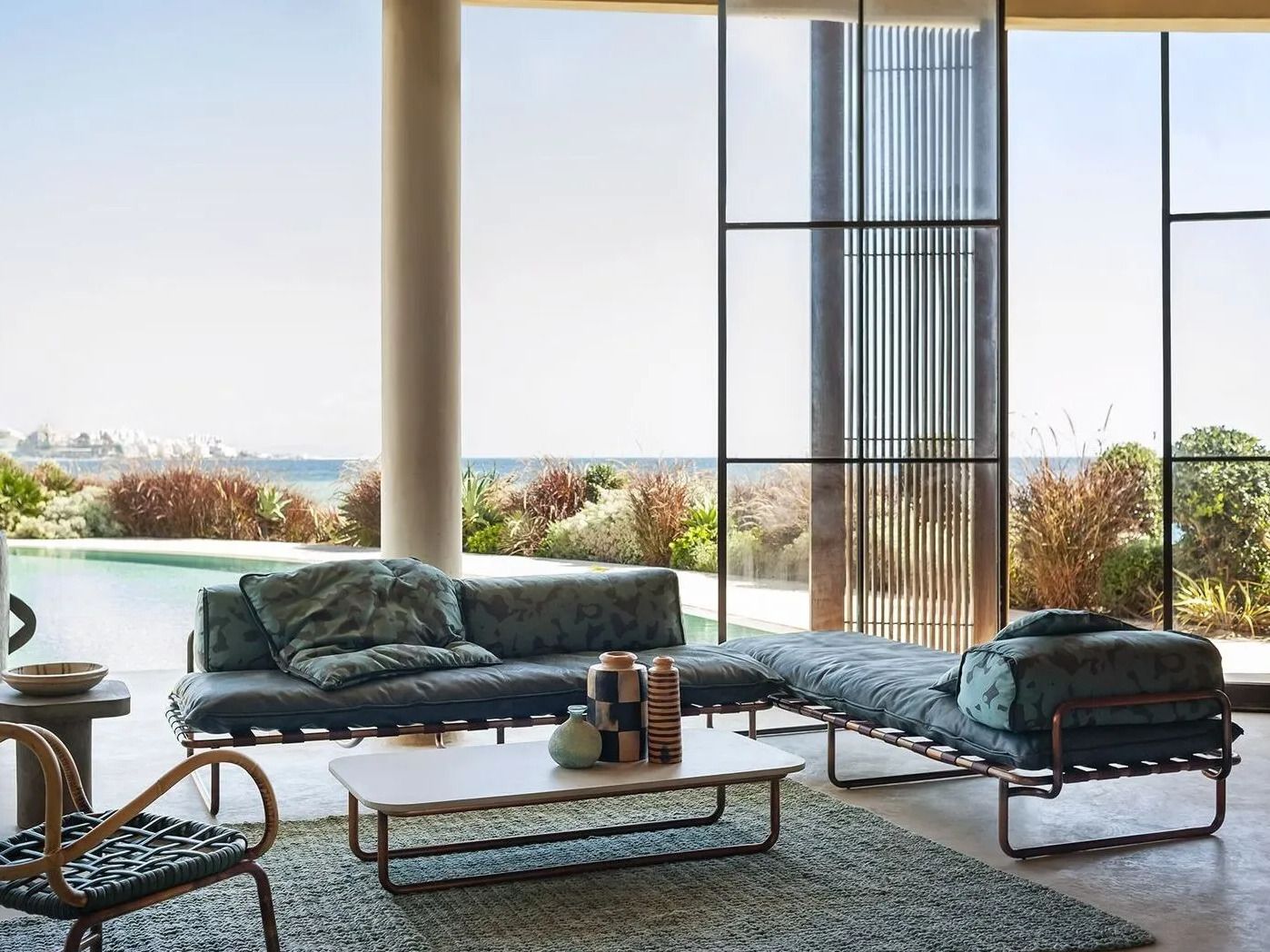 Бетонный прямоугольный садовый столик Baxter Аризона ARCH-00134475 - Вид №2