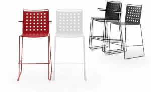 Urbantime Высокий штабелируемый табурет с подлокотниками Busy