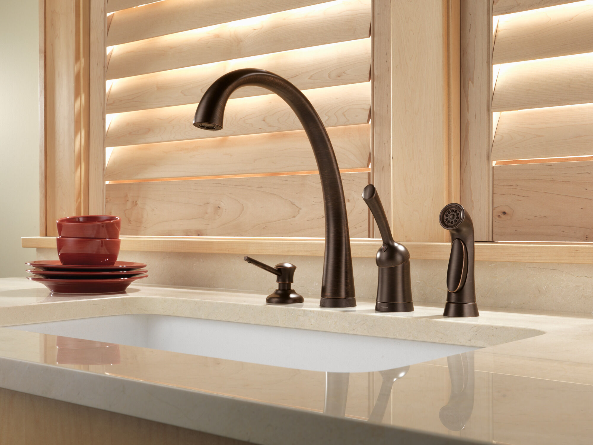 RP1002RB Дозатор мыла / лосьона Delta Faucet Delta Венецианская бронза - Вид №2