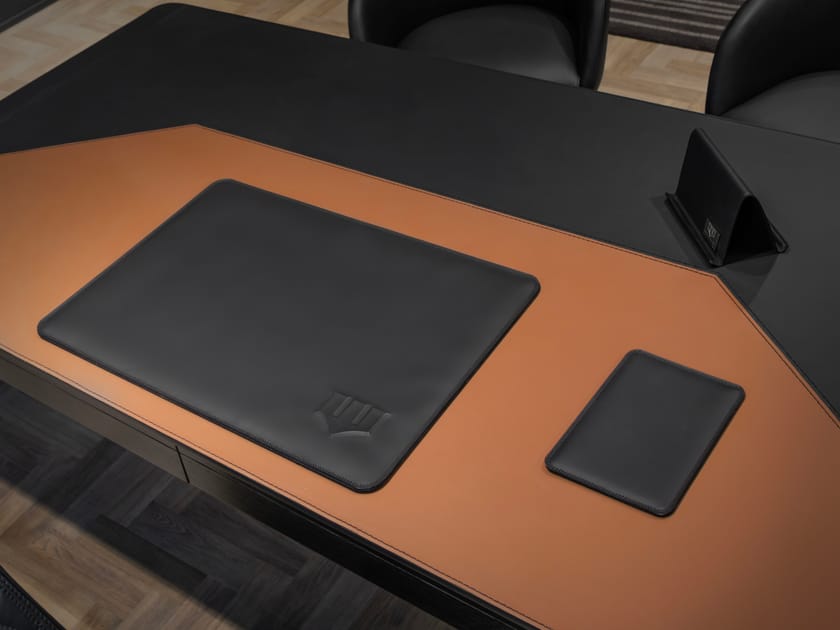 Набор кожаных столов Wayne Enterprises Home Collection WE-DK01 ARCH-00071825