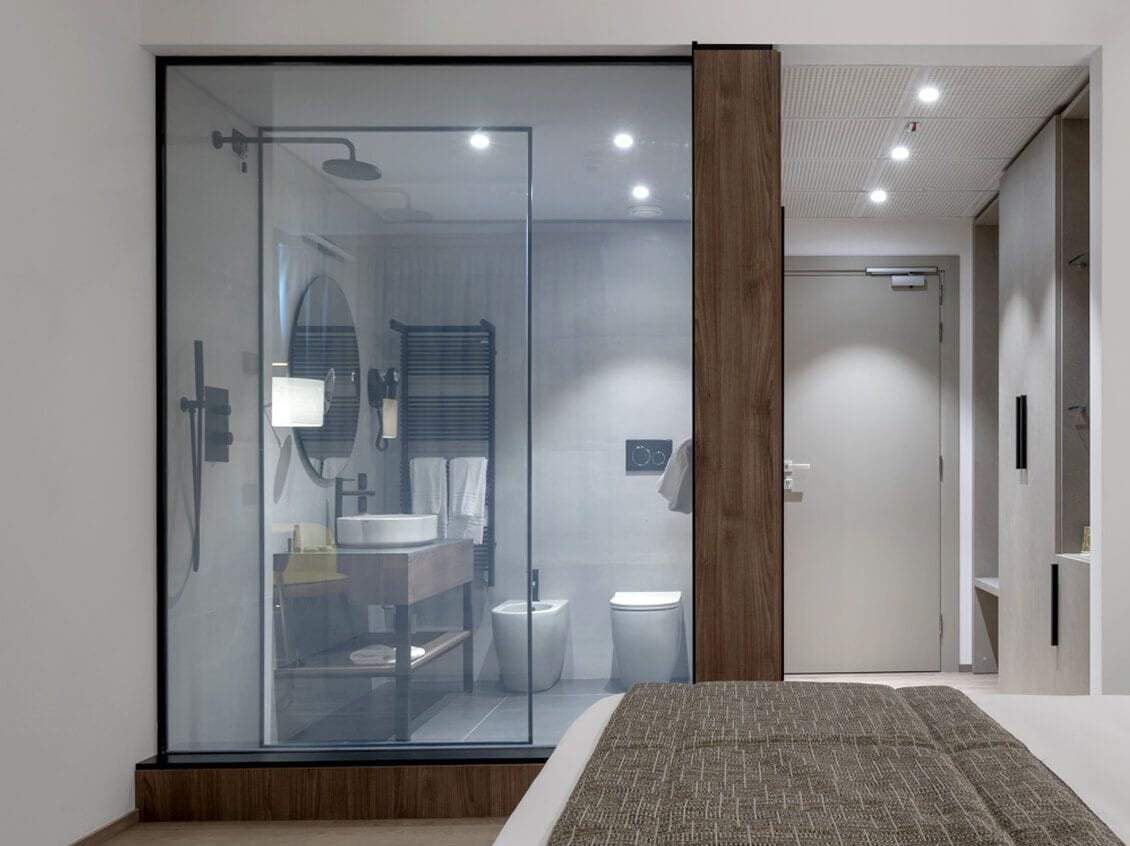 Умный стеклянный душ / ванна с контролем конфиденциальности VITRIK Vitrik ® Privacy ARCH-00031856 - Вид №1