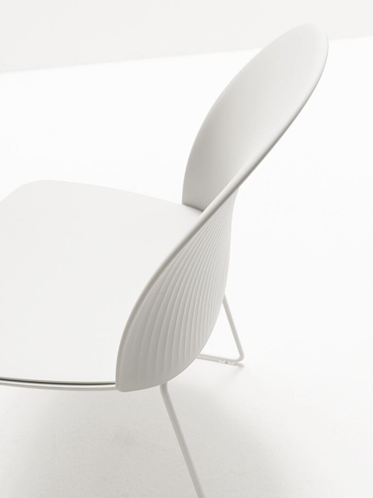 Пластиковый штабелируемый стул ESTEL GROUP профиль ARCH-00015098 - Вид №1