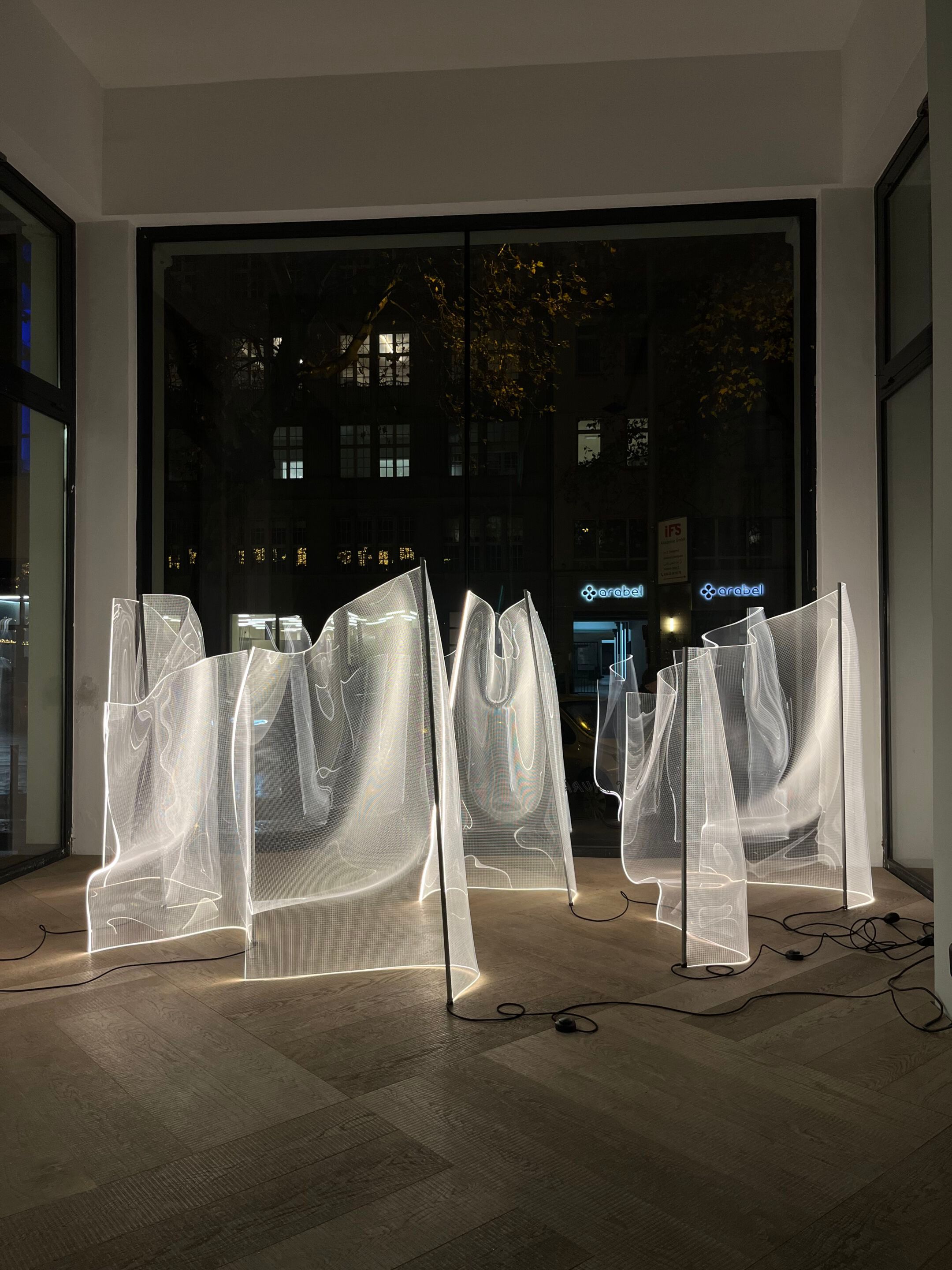 Акриловый светодиодный торшер ручной работы с диммером PARACHILNA GWEILO ARCH-00145989 - Вид №17