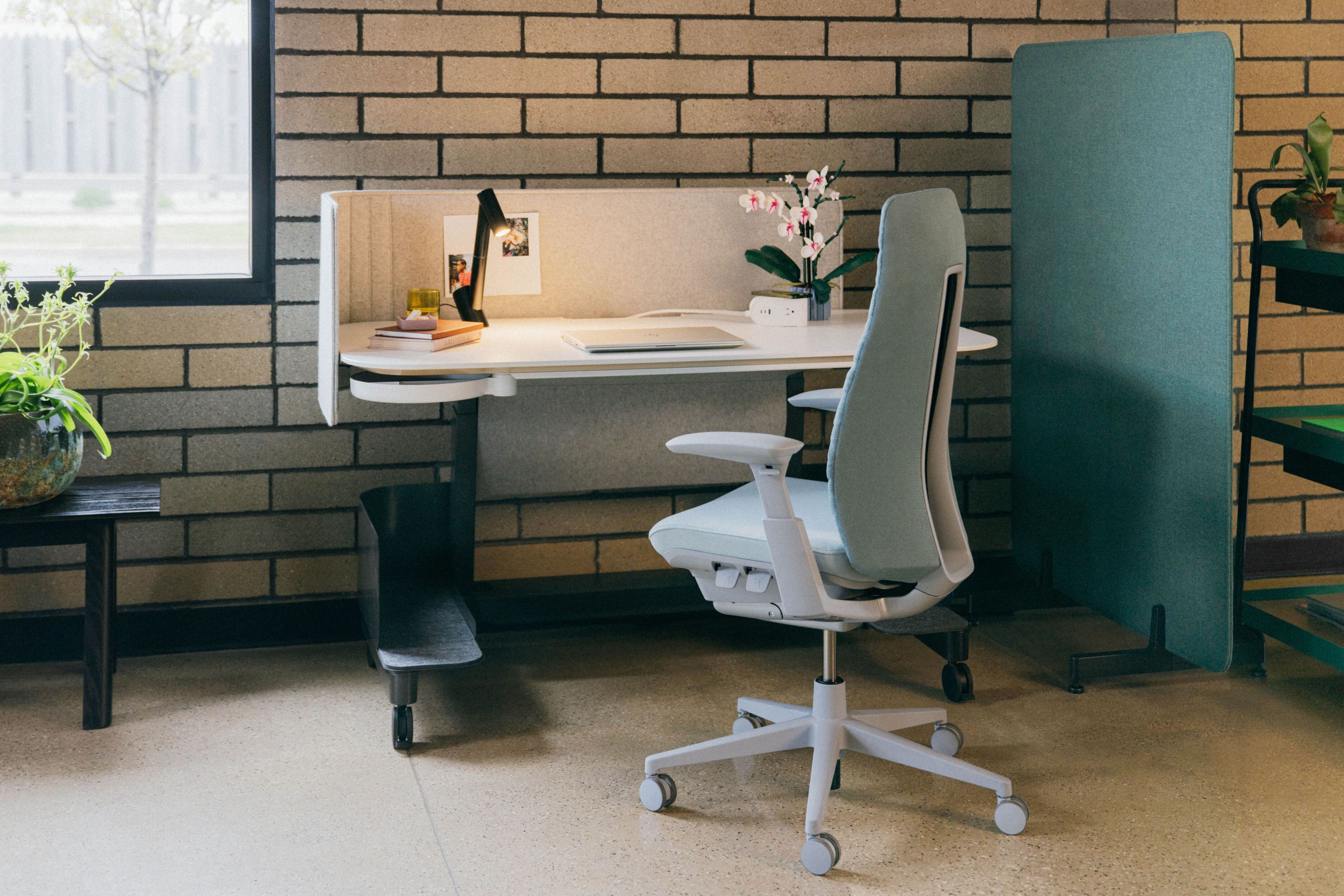 5 спиц с высокой спинкой тканевый поворотный операционный стул Haworth FERN ARCH-00020819 - Вид №2