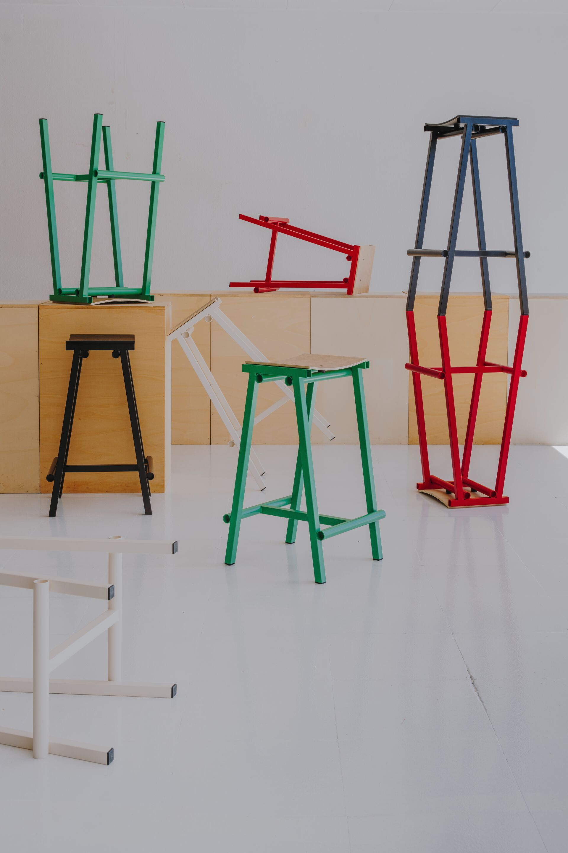 Барный стул с подставкой для ног Hay TABURETE 8 ARCH-00029317 - Вид №25