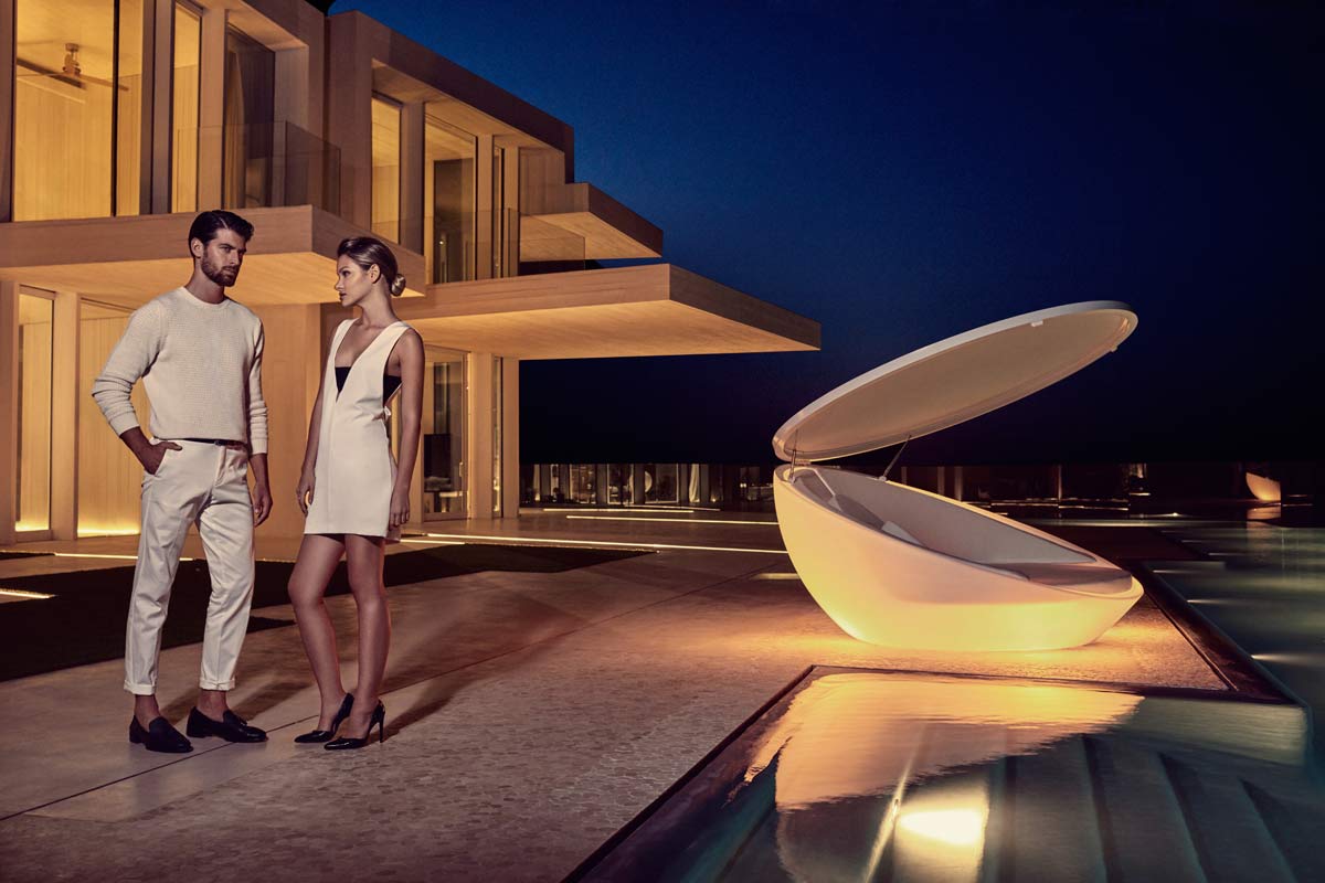 088561 Кровать круглая с откидным навесом LED Vondom Ulm - Вид №1