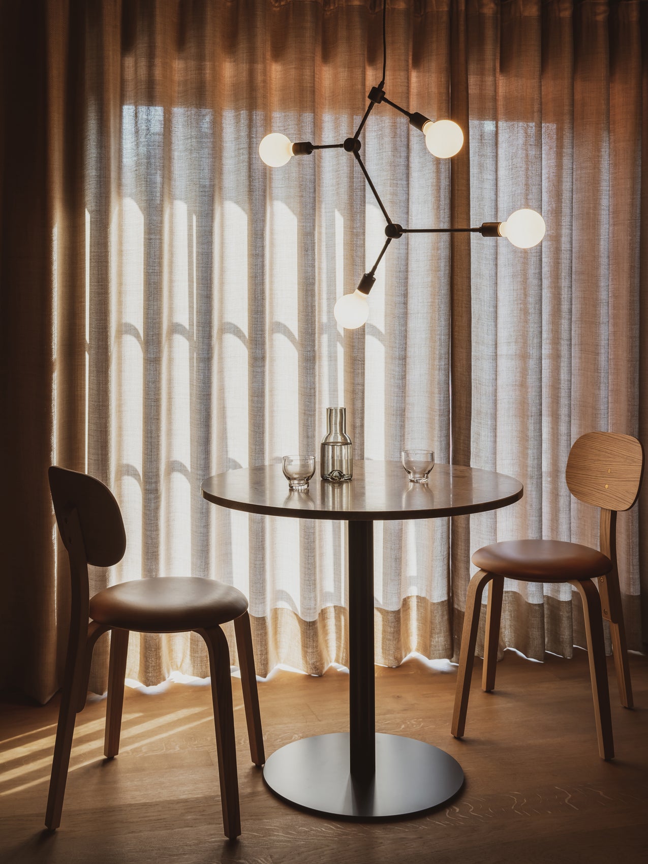 5709262043088 Afteroom Plus, Обеденный стул на деревянной основе, обитый LuceLight  - Вид №5