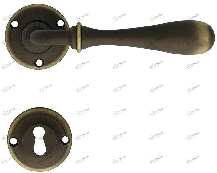 LINEA CALI' Классическая латунная ручка на розетке с замком Tosca sun-id-1408565