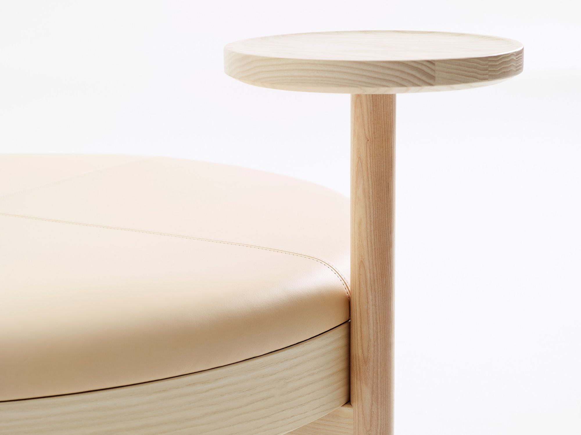 Изогнутая мягкая скамейка из массива дерева Karl Andersson HYGGE ARCH-00144595 - Вид №7