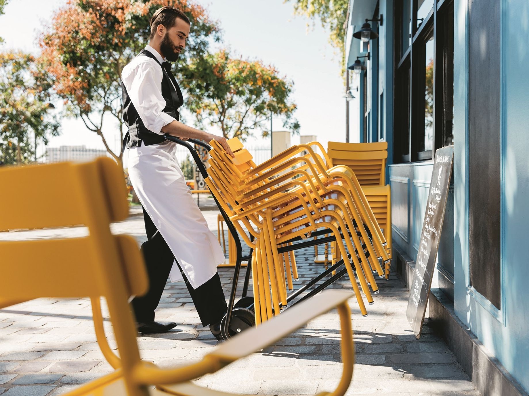 Алюминиевый штабелируемый садовый стул с подлокотниками Fermob Luxembourg ARCH-00123165 - Вид №6