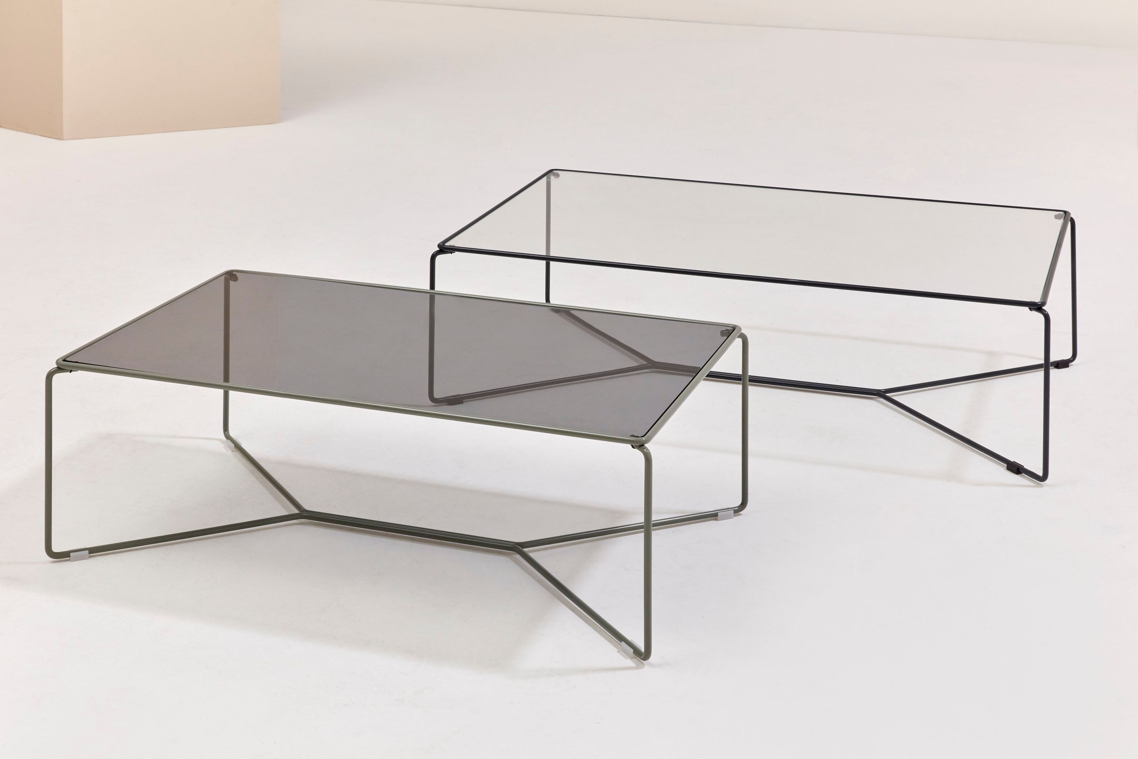 Стальной низкий прямоугольный журнальный столик Billiani ARCH-00106142 - Вид №1