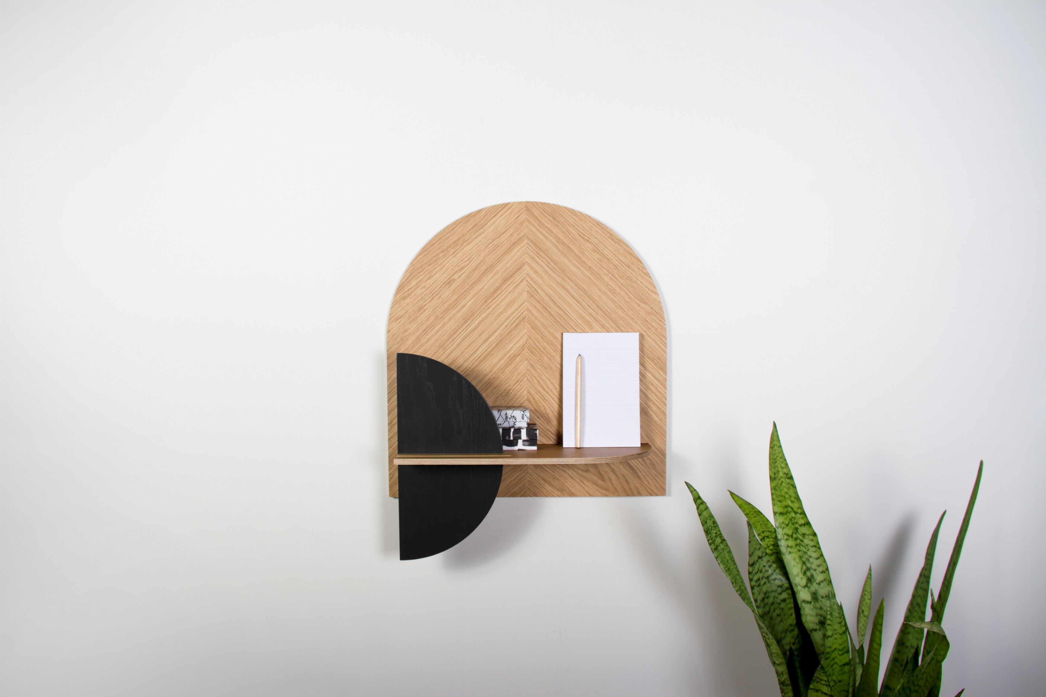 Деревянная полка со скрытым отсеком для хранения Woodendot Alba ARCH-00041679 - Вид №2