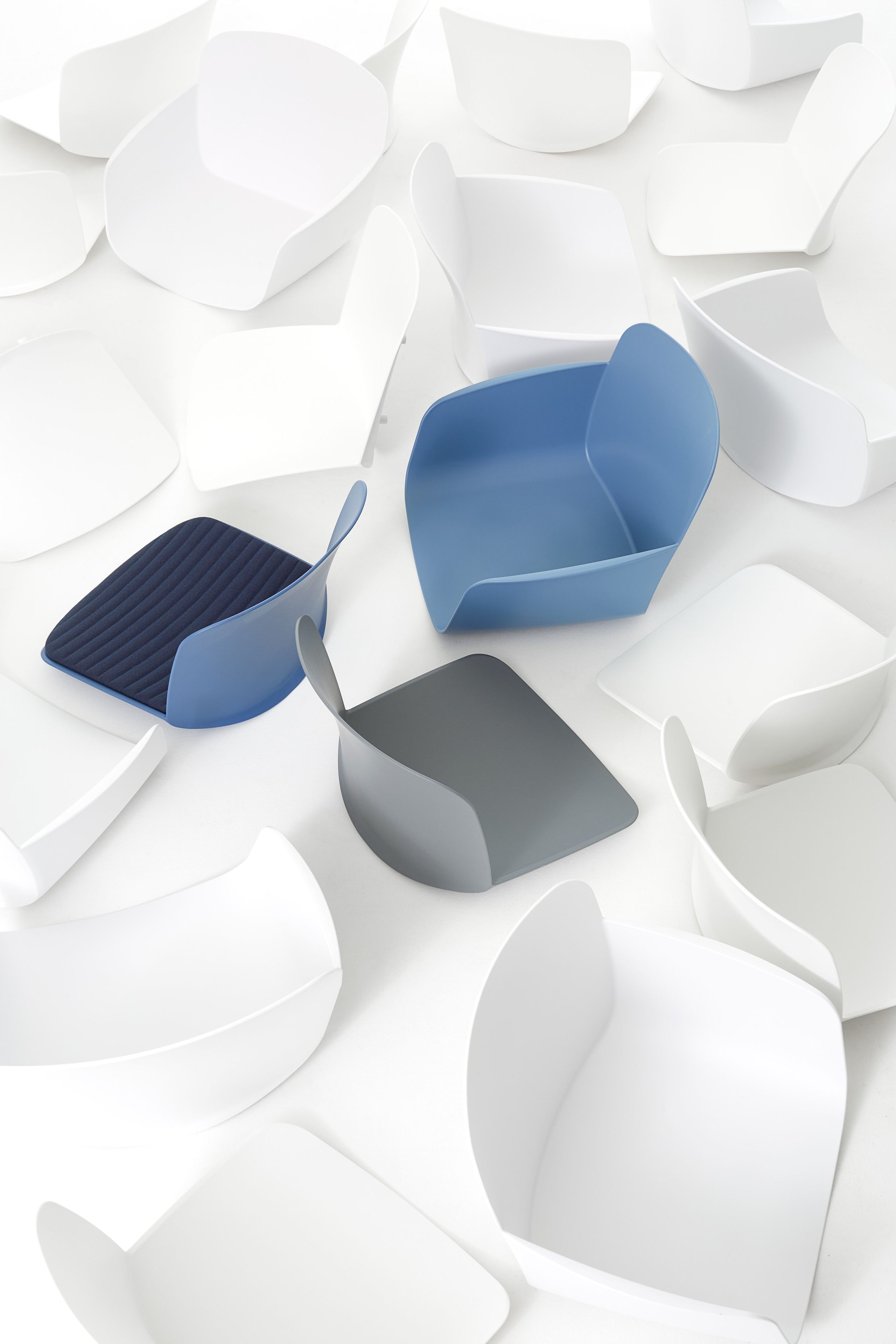 Штабелируемый стул из полипропилена с подлокотниками VAGHI свободный стул ARCH-00137655 - Вид №3