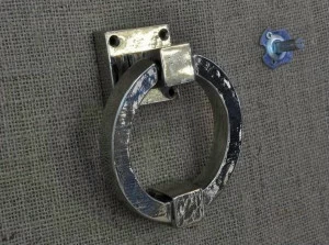 GIARA Бронзовый дверной молоток в классическом стиле Quadra