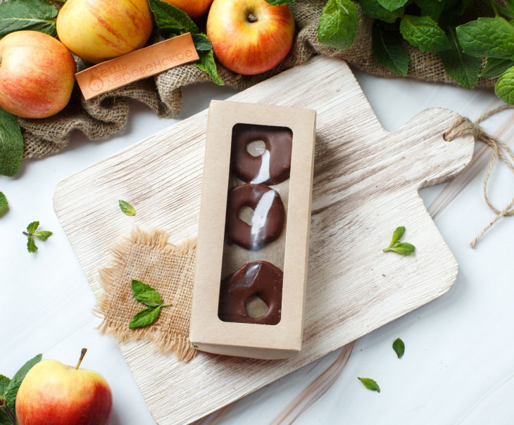 6331 Яблочные сушеные колечки в молочном ремесленном шоколаде Вкусляндия  - Вид №2