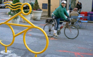 9518 ДЕВУШКА, велопарковка LAB.Space