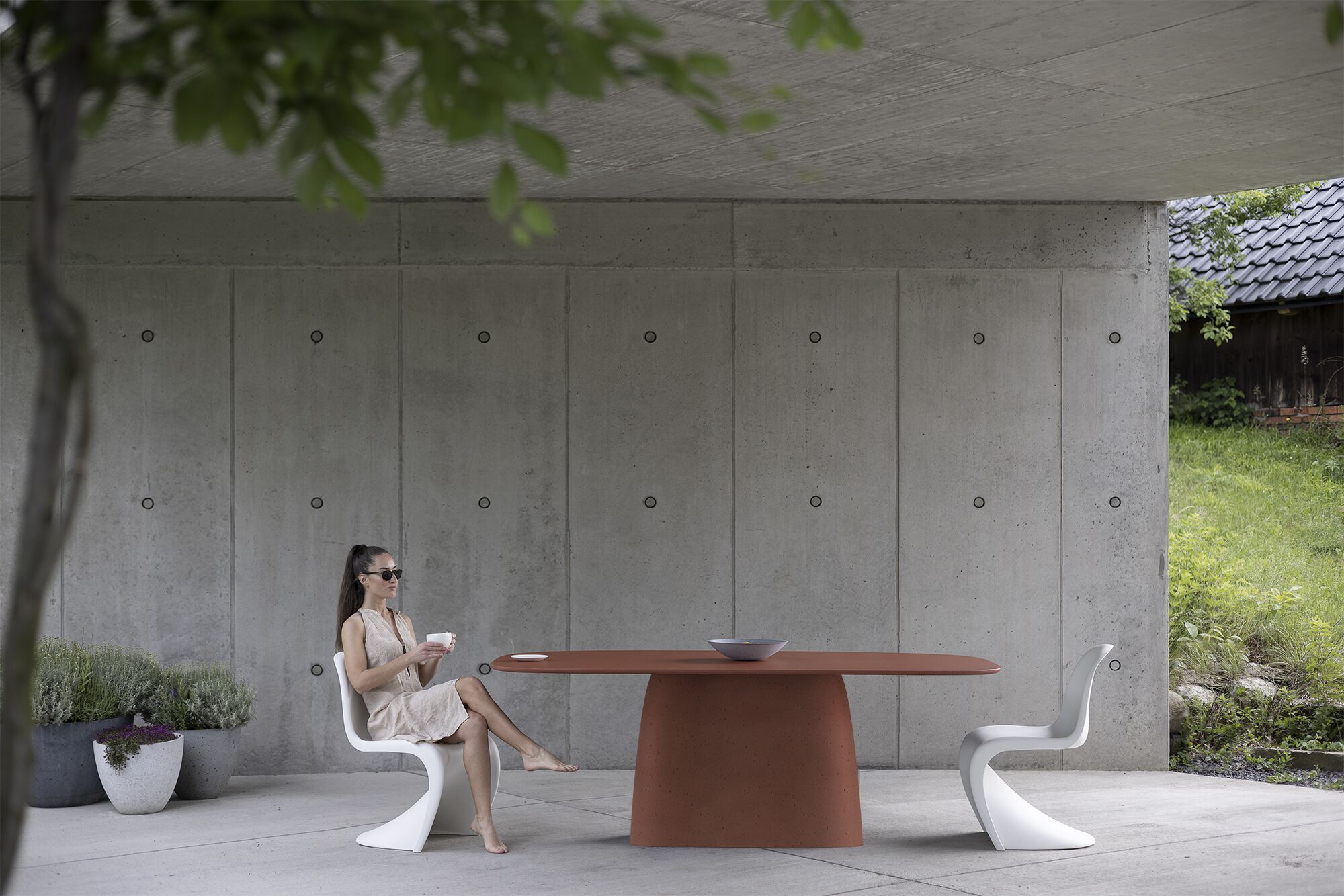 Бетонный прямоугольный садовый стол Betoni ARCH-00130112 - Вид №6