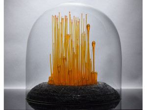 Стеклянная скульптура