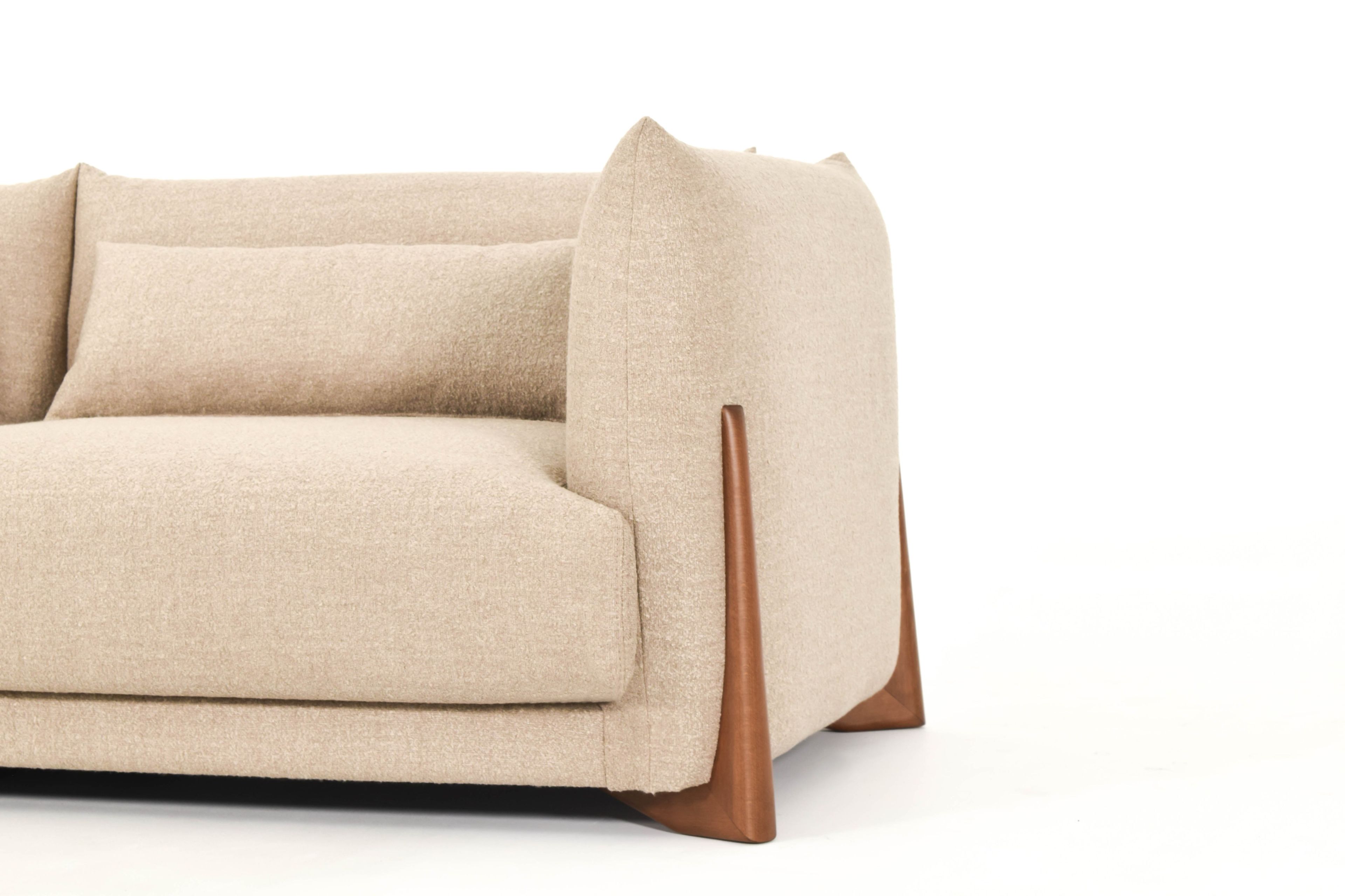 4-местный тканевый диван ABLE Hazel ARCH-00139376