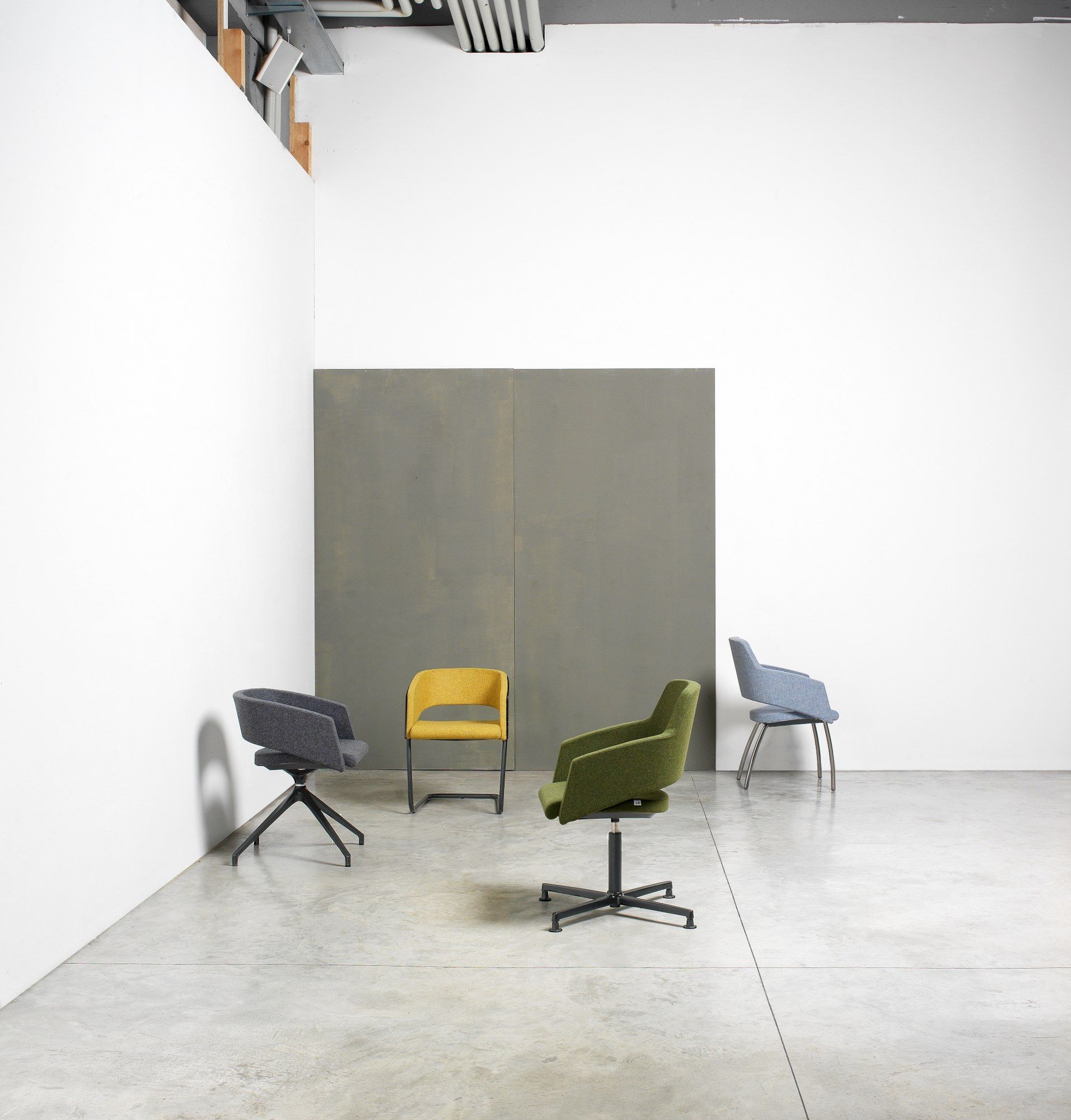 Мягкий тканевый стул с подлокотниками SITIA Major ARCH-00058541 - Вид №3