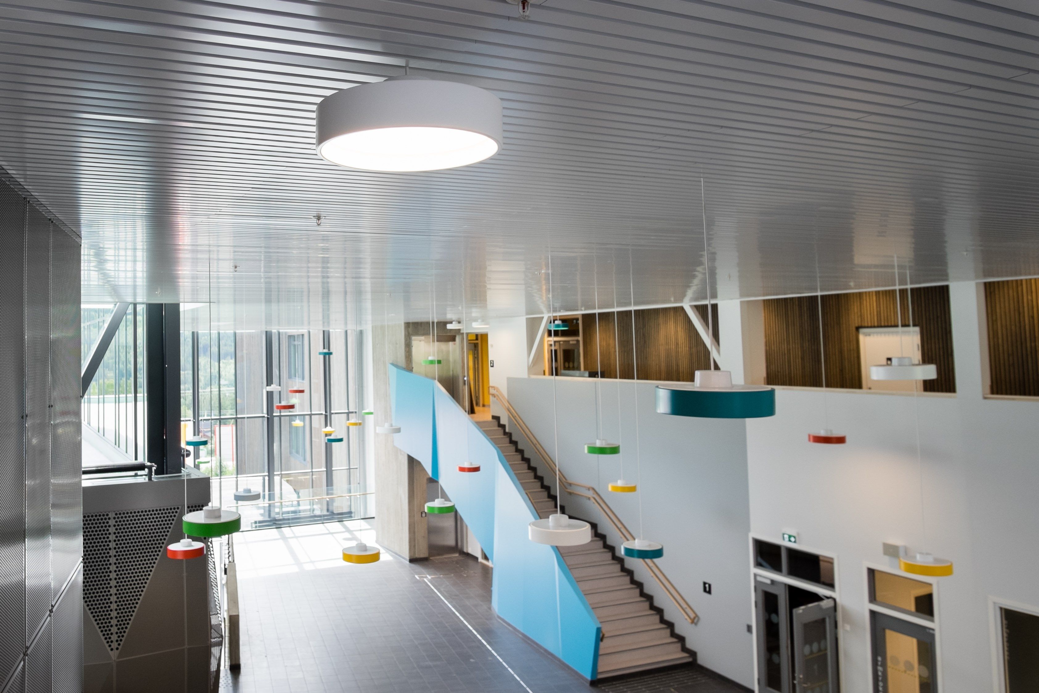 Светодиодный подвесной светильник Louis Poulsen LP CIRCLE ARCH-00017254 - Вид №13