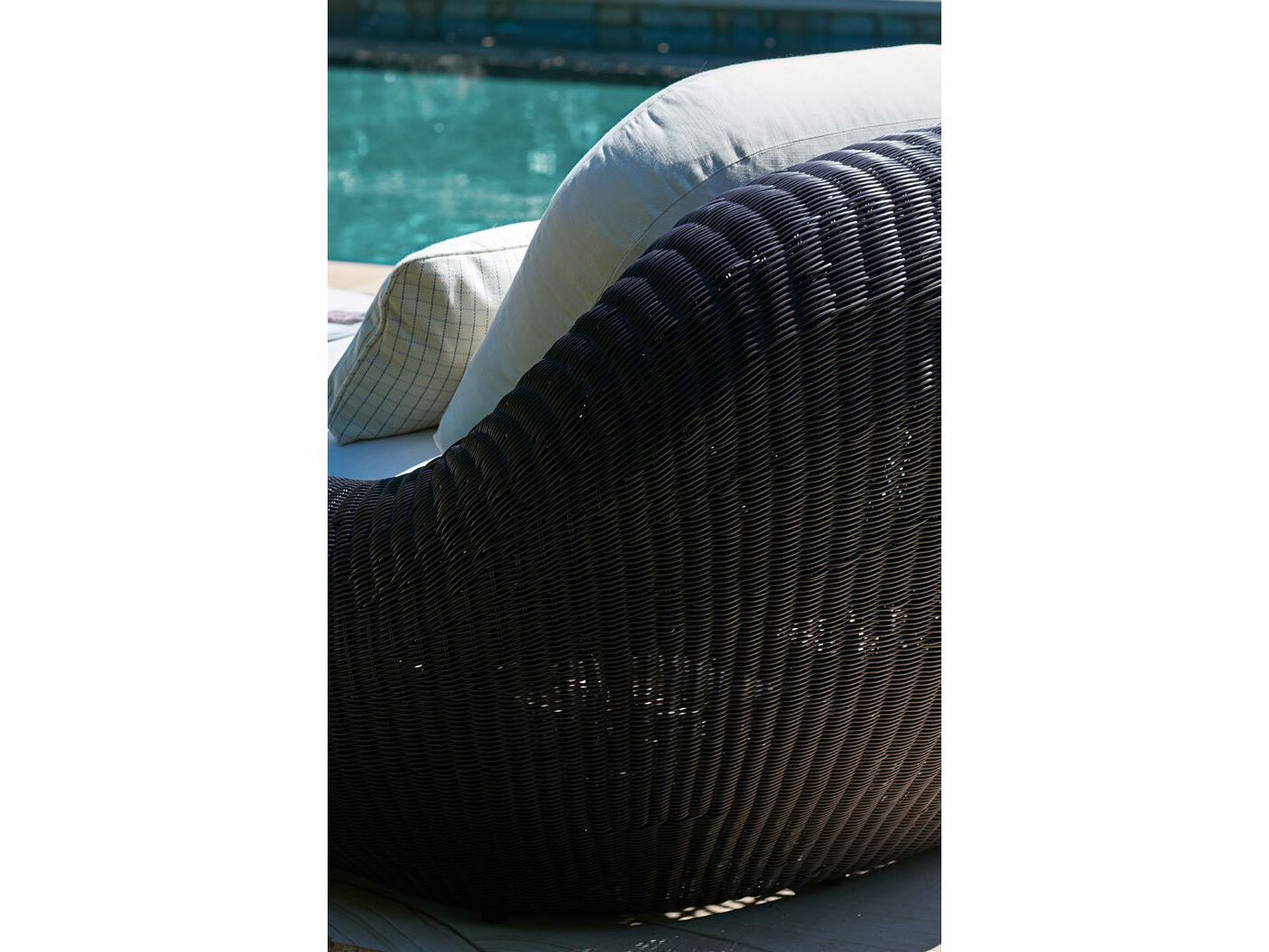 Садовое кресло из смолы с подлокотниками Walters Randi ARCH-00123982 - Вид №3