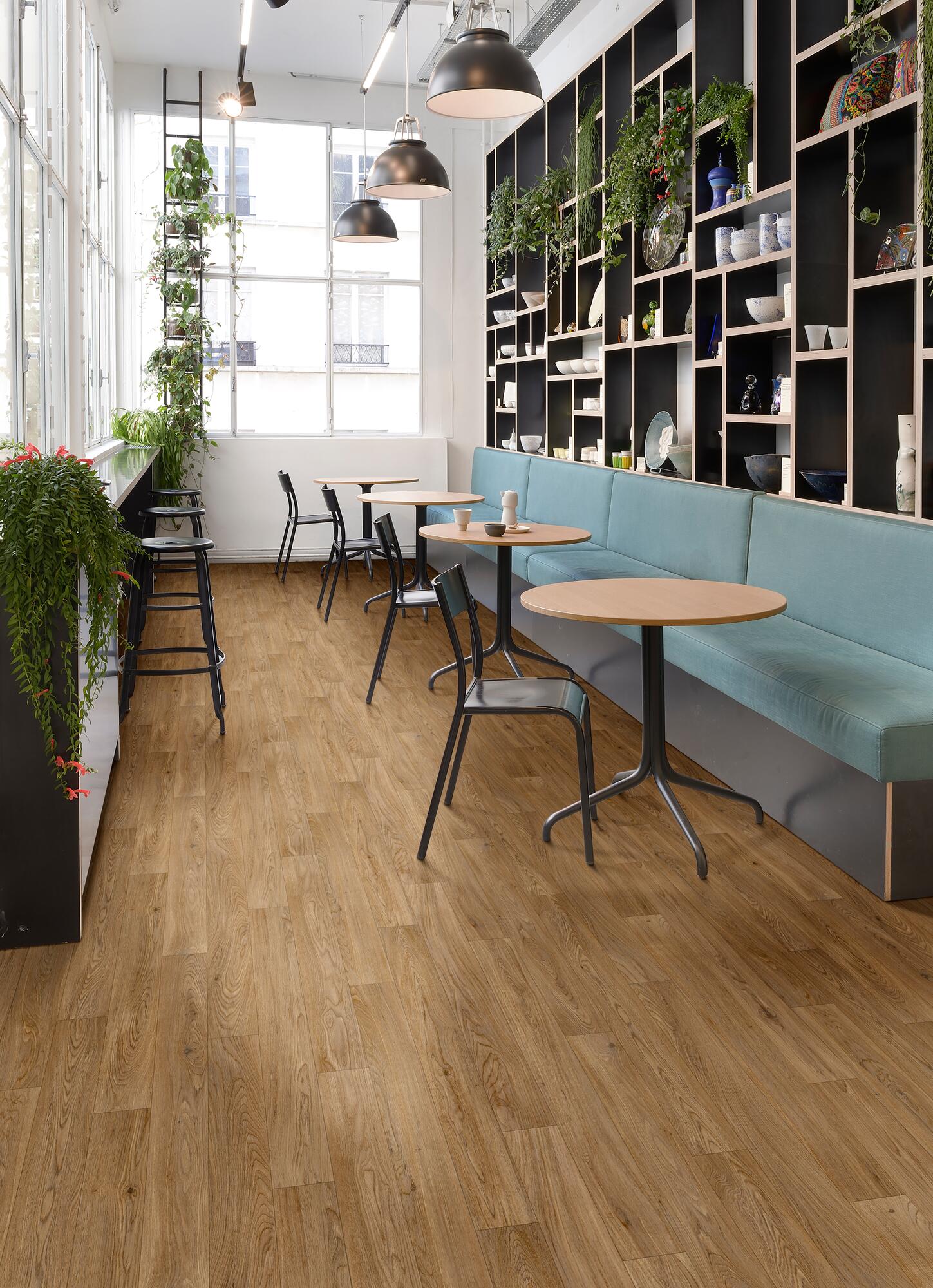 Нескользящий виниловый пол с эффектом дерева BEAUFLOR Titan ARCH-00118199 - Вид №1