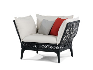 Садовое кресло из смолы с подлокотниками