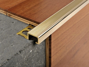 Металлический профиль paragradine