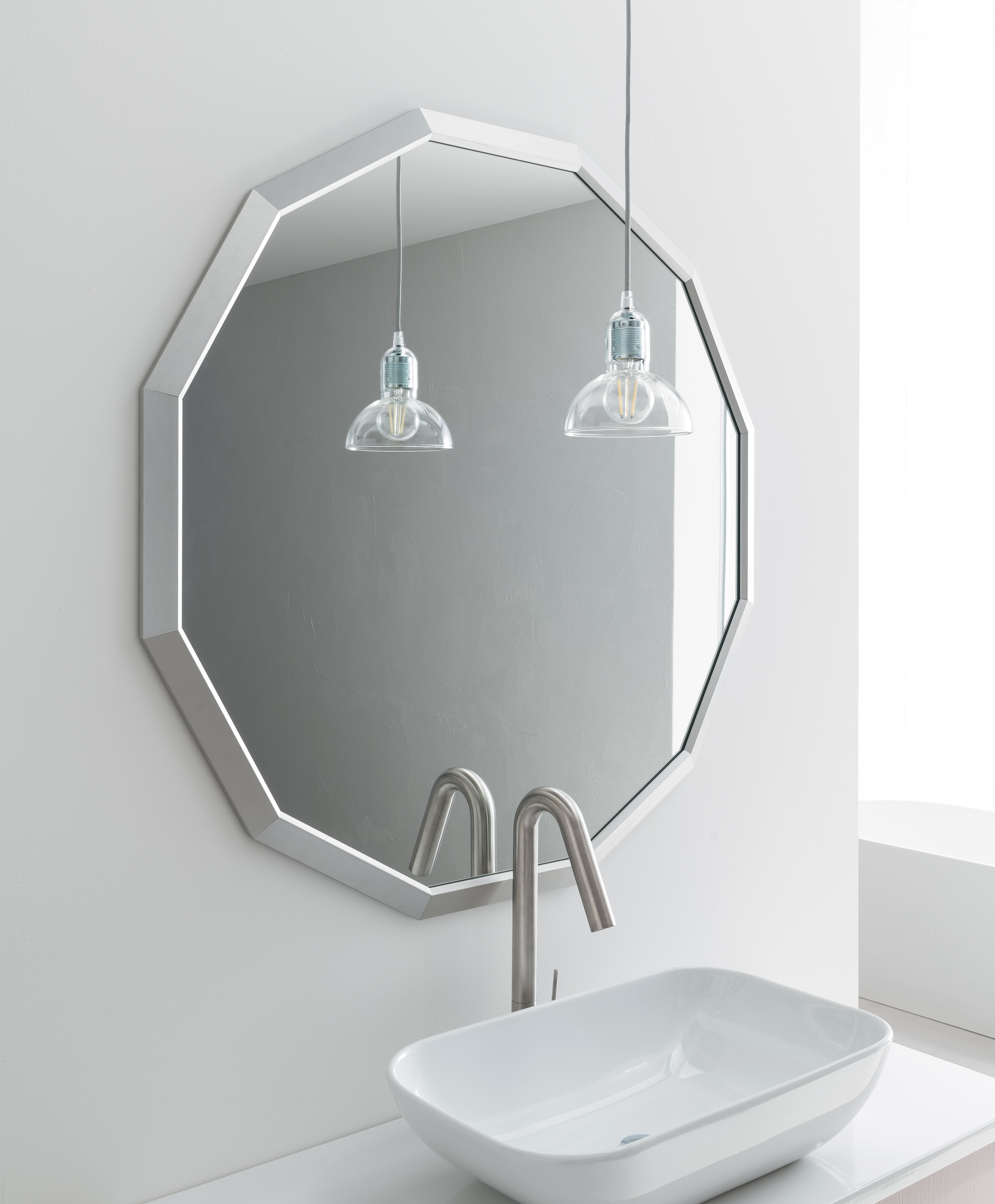 BD018 Compabit B201 2021  - Вид №4