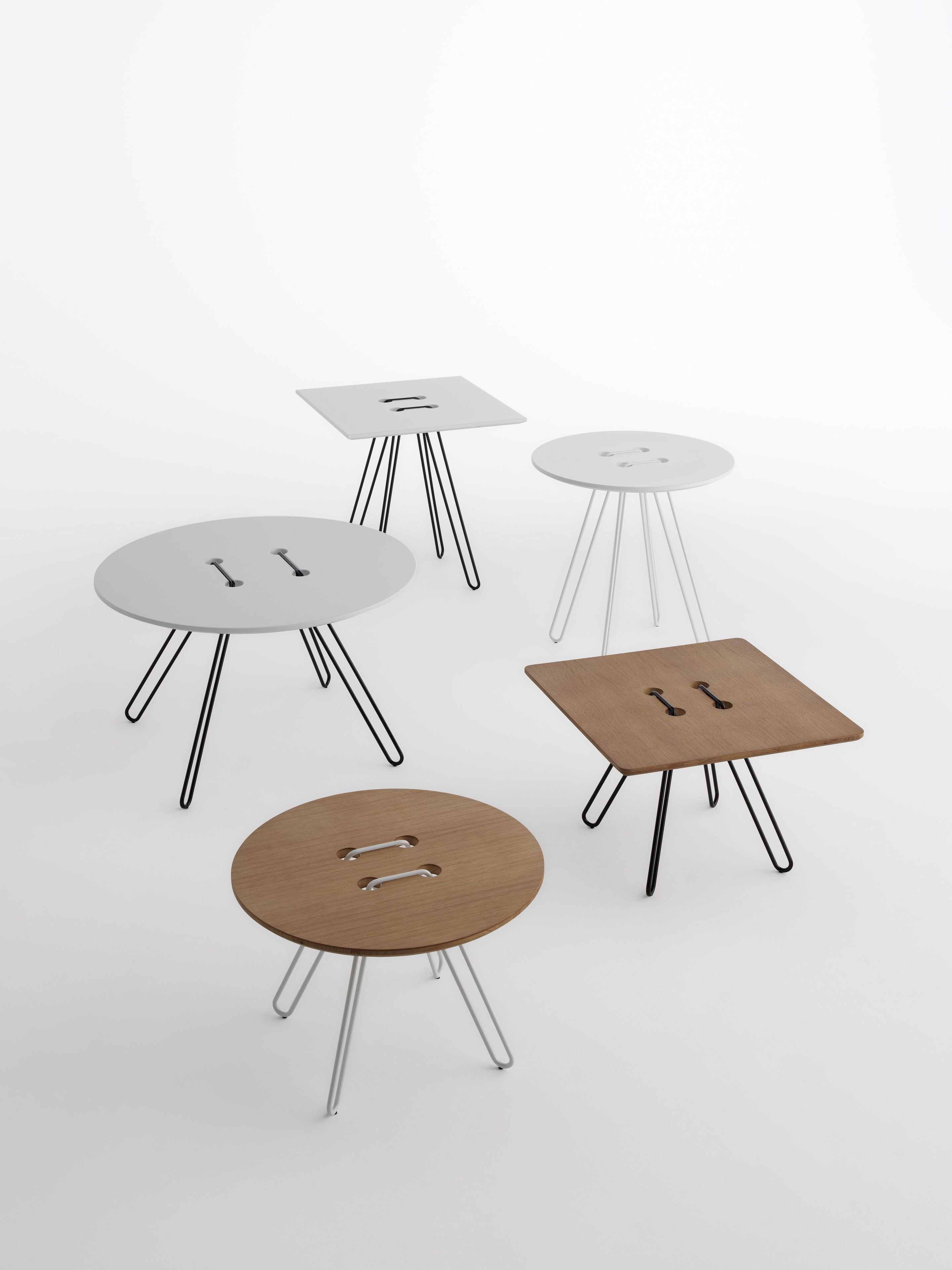 Высокий квадратный лакированный стол Casamania & Horm Twine T ARCH-00090132 - Вид №1