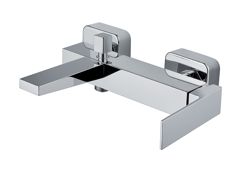 100CR8551 Смеситель для ванны хром Fiore Kube