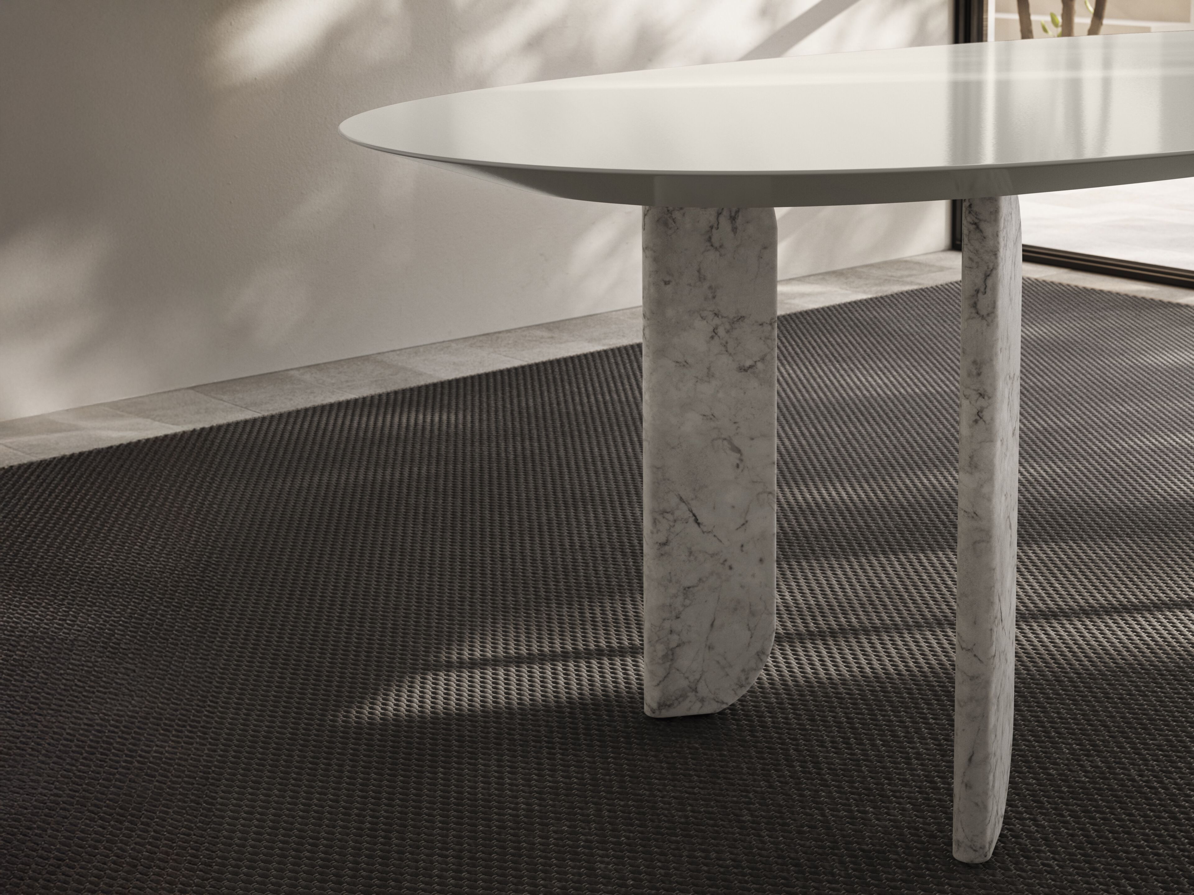 Овальный обеденный стол с столешницей из Бетакрила® Natuzzi Italia LIBRA ARCH-00057500 - Вид №4
