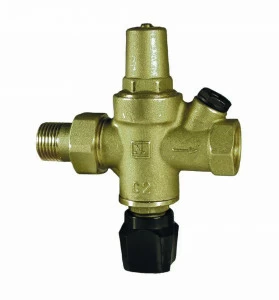 Carlo Poletti A37202Q Смеситель термостатический 3-ходовой для солнечных панелей с соединениями “папа” охватывающими патрубками на двух входах запарного клапана,шкала регулировки 30°C-65°C.