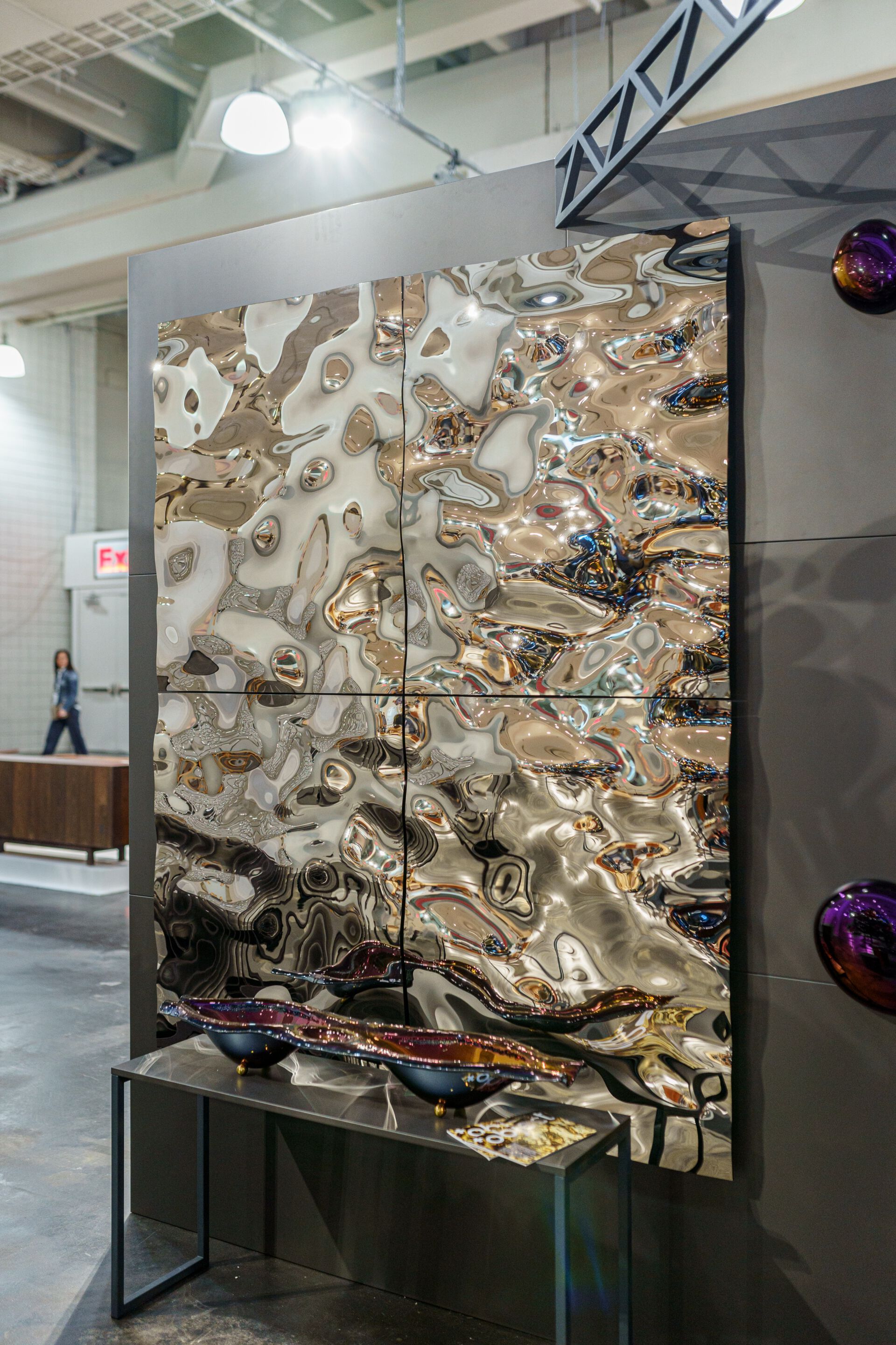 Декоративный предмет из зеркального стекла PlusObject Aqua High Wave ARCH-00099336 - Вид №1