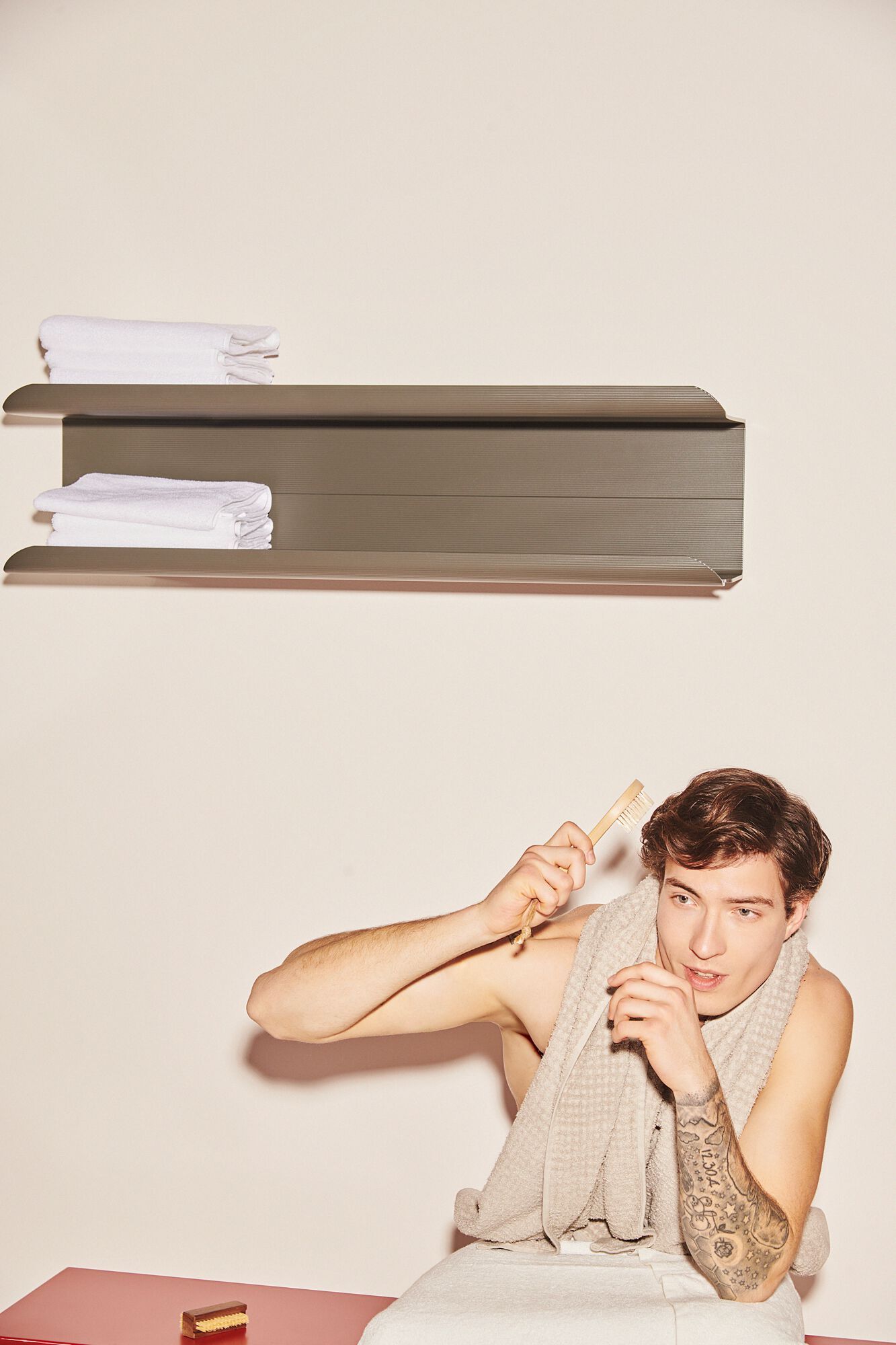 Рециркулированный алюминиевый горизонтальный полотенцесушитель Tubes Elements ARCH-00058481 - Вид №2