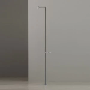 Свободно стоящий душ на открытом воздухе в AISI 316L из нержавеющей стали. Коническая дождь струи под контролем смеситель коллекции Cartesio  CAR160 CEADESIGN