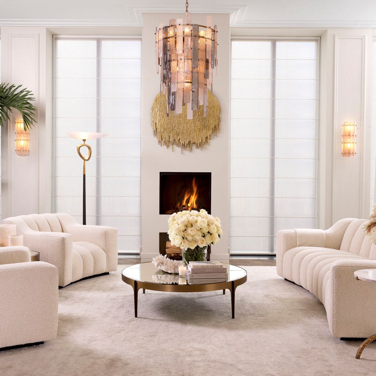 Низкий журнальный столик из стекла и латуни Eichholtz Artemisa ARCH-00133775 - Вид №1