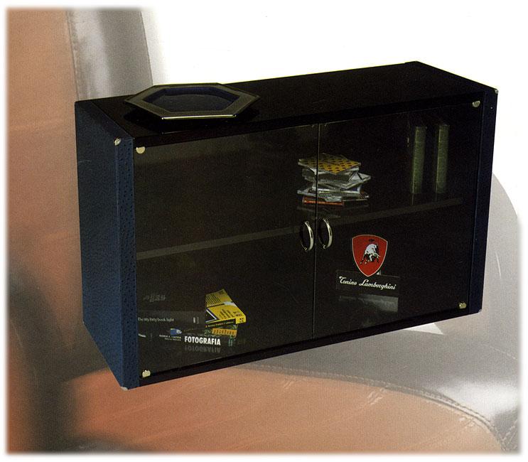 Комод  FORMITALIA Racing credenza 2 