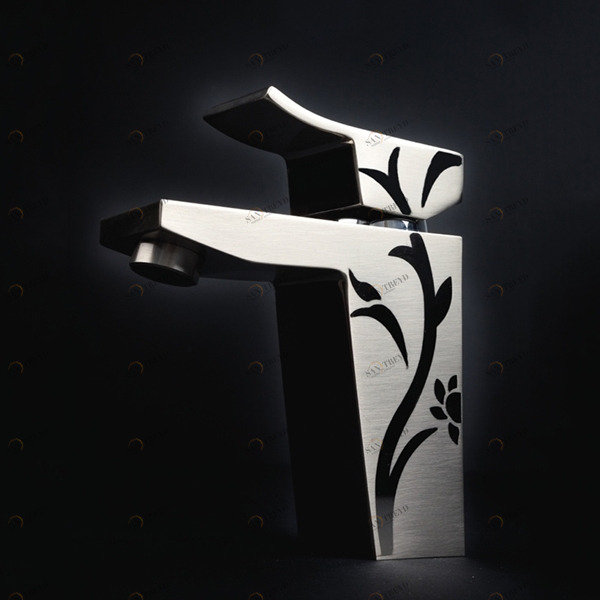 Однорычажный смеситель для раковины с клапаном клик-клак 55.004C MAIER SURF ART 55004C