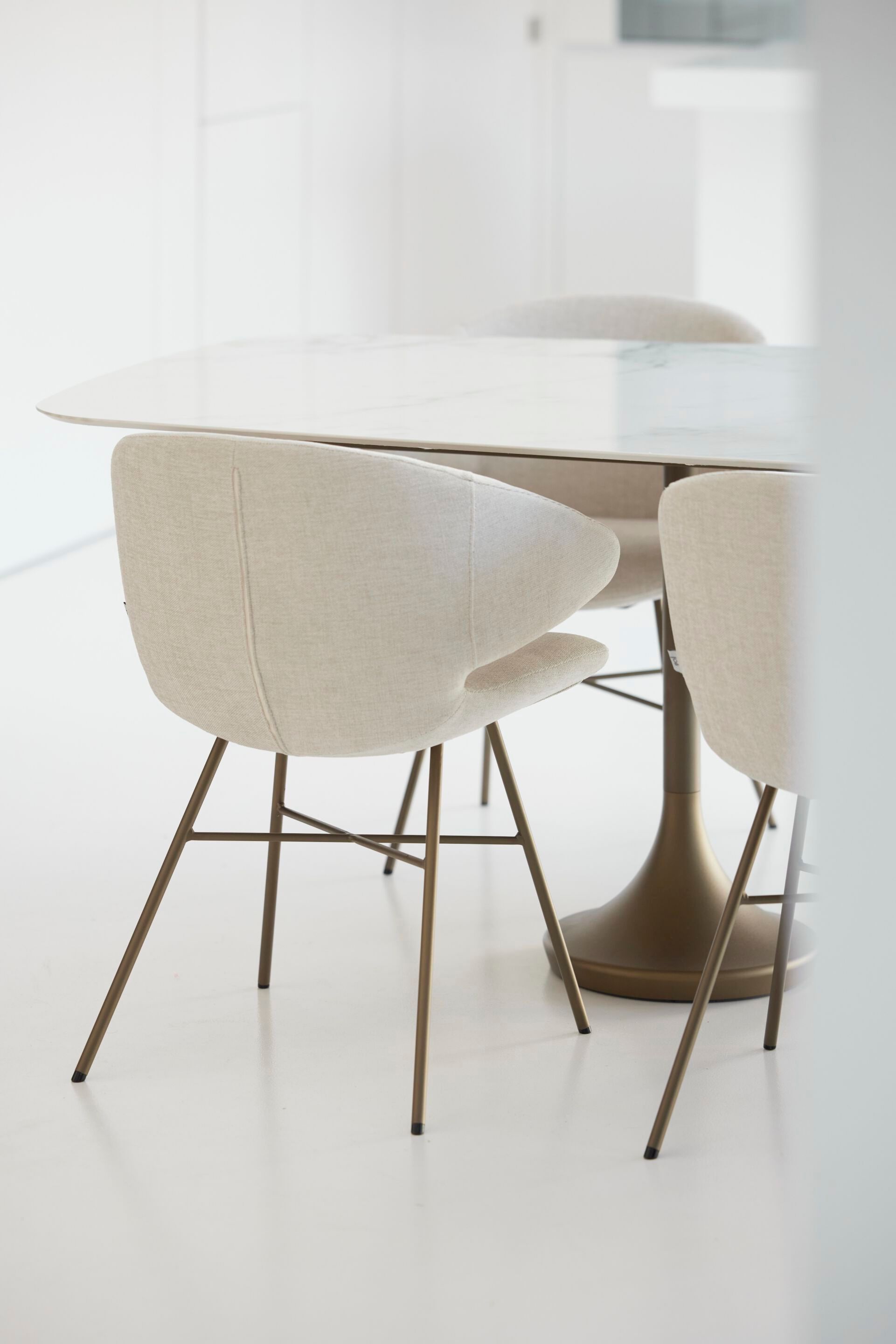 Мягкий стул из ткани Joli Morisot ARCH-00149320 - Вид №1