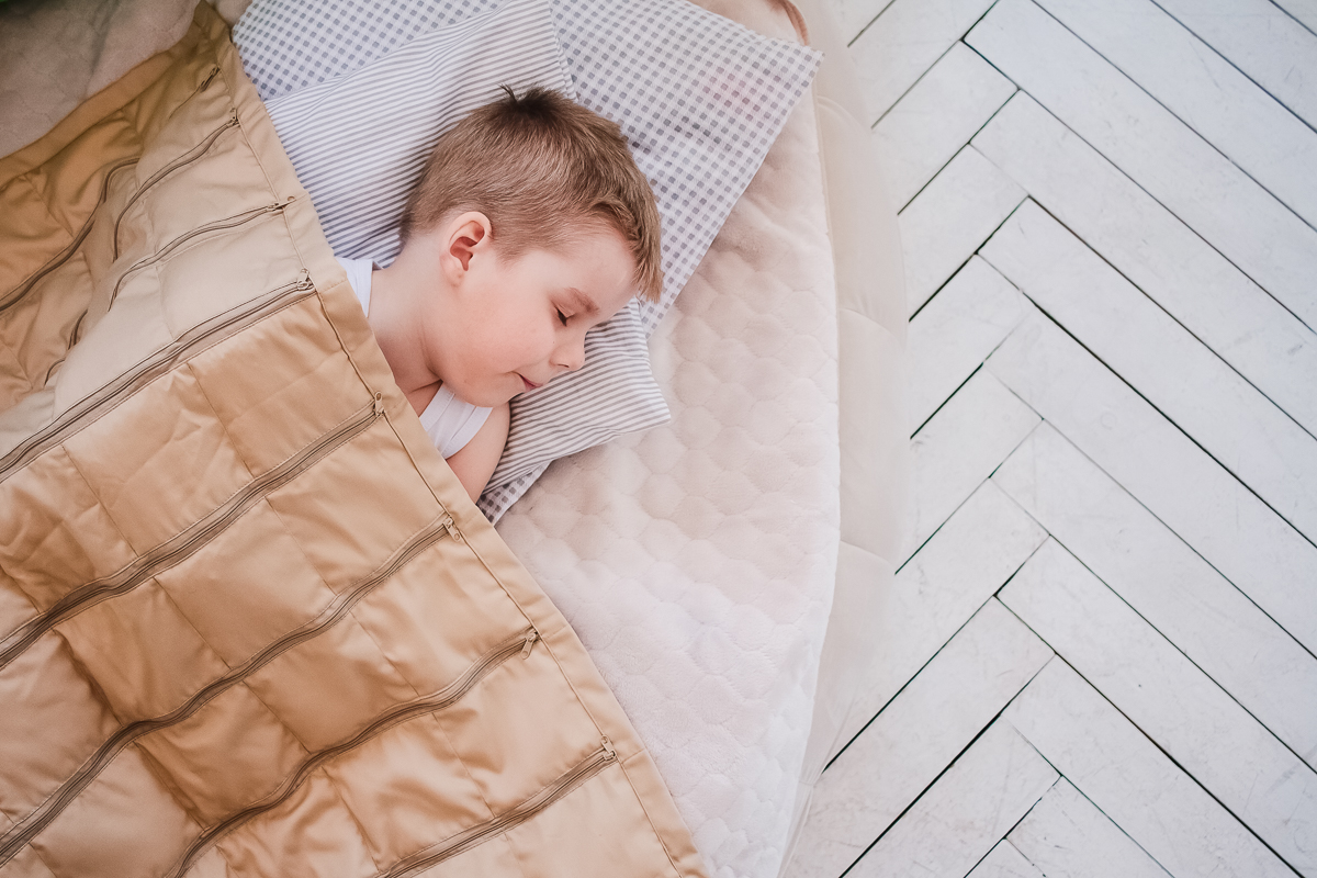 Утяжеленное одеяло "Модерн" детское ПОКАЧАЙКА  326722 Бежевый Santreyd  - Вид №5