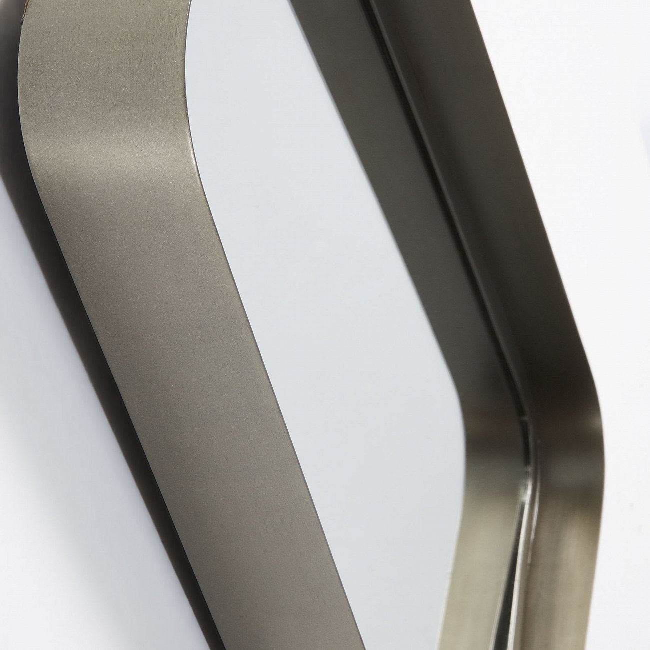 Зеркало настенное в металлической раме Route от La Forma LA FORMA ROUTE 342839 Серый  - Вид №2