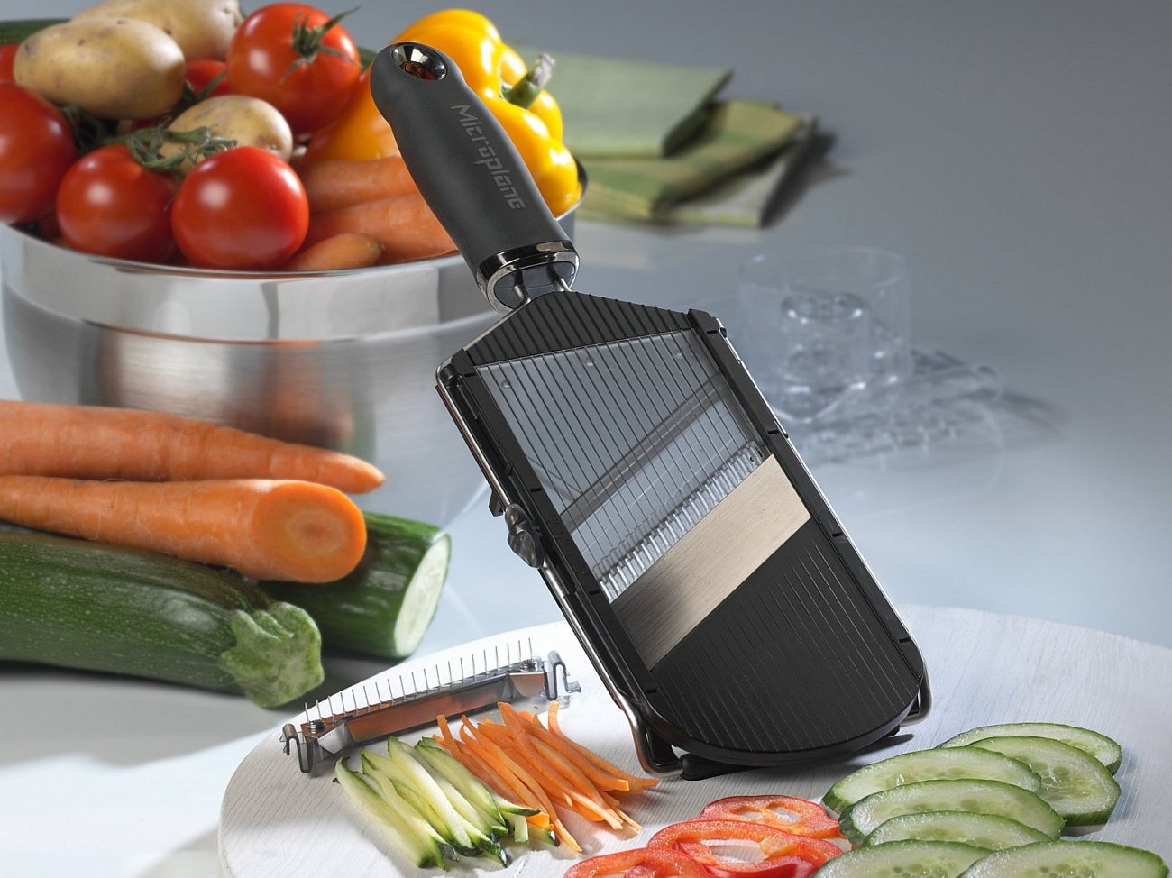 Слайсер для нарезки соломкой со сменной гребенкой черный Specialty MICROPLANE ДИЗАЙНЕРСКИЕ 00-3951954 Черный  - Вид №1