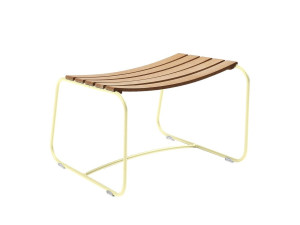 Подставка для ног в саду